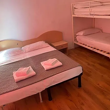 Hotel Ambra *